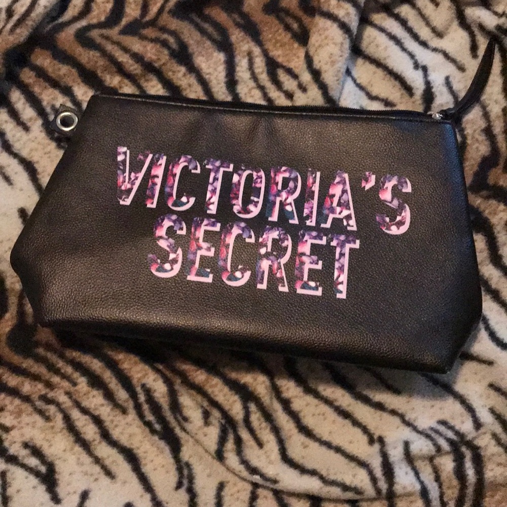 Make up bag VS